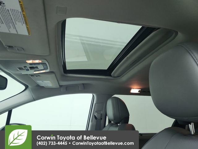 Certified 2024 Toyota Sienna XLE image 30