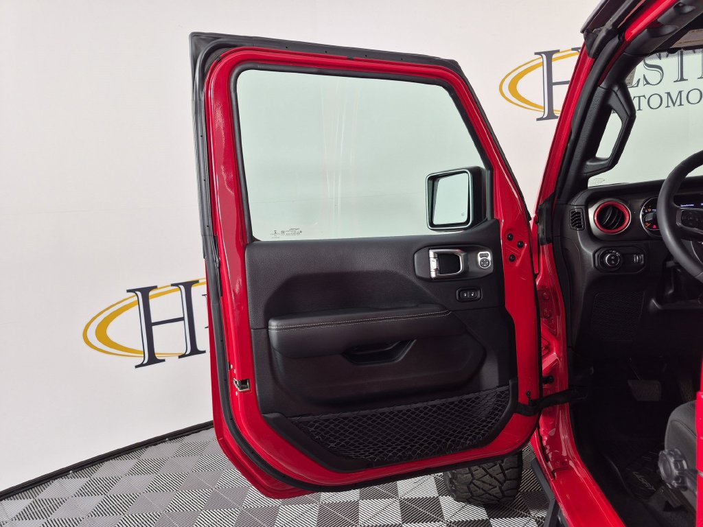 Used 2023 Jeep Gladiator Overland AWD/4WD image 13