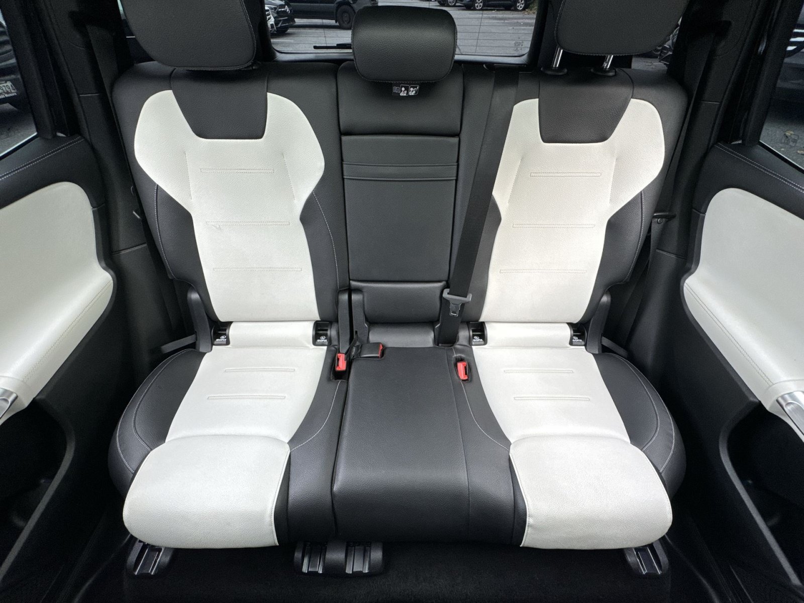 Used 2021 Mercedes-Benz GLB 35 AMG 4MATIC w/ Multimedia Package image 15