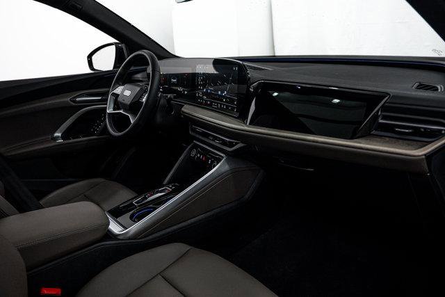 Certified 2025 Audi Q5 Premium w/ Convenience Package AWD/4WD image 11