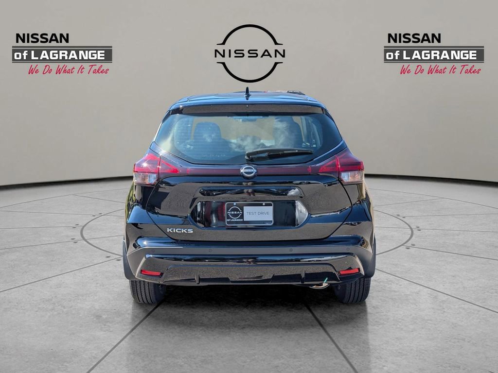 New 2025 Nissan Kicks Play S image 6