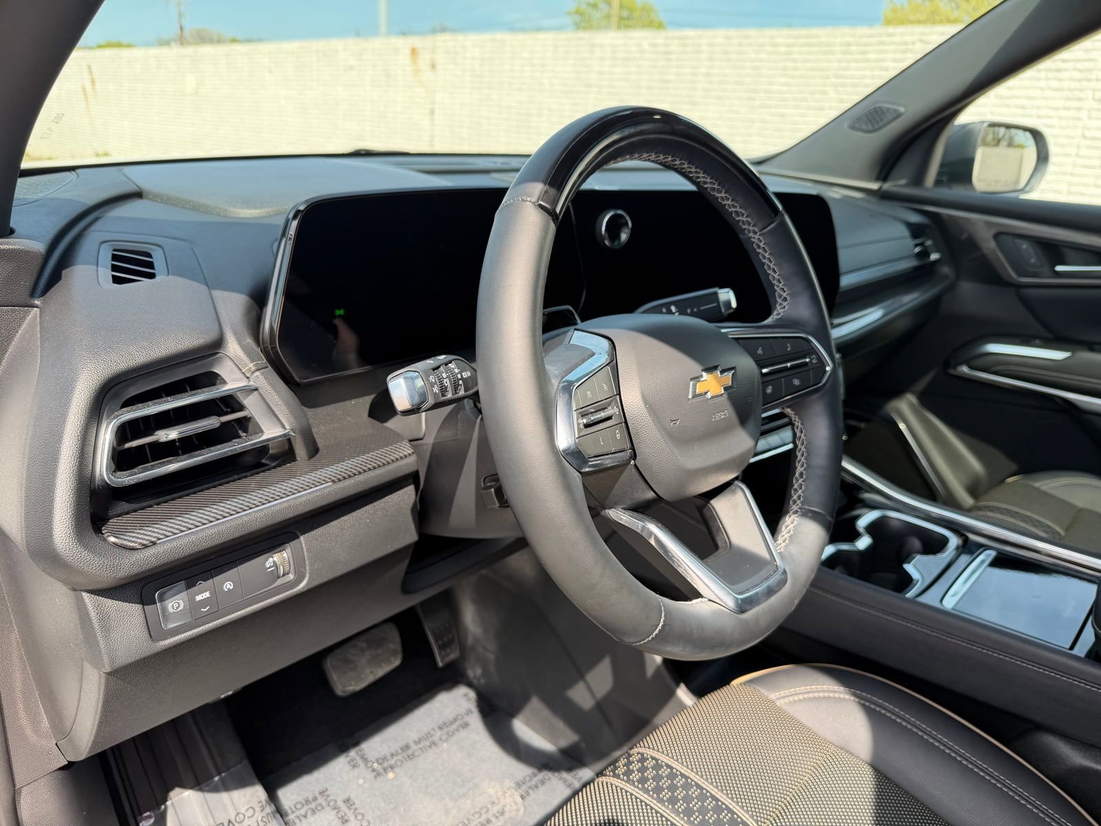 Used 2025 Chevrolet Traverse High Country image 16