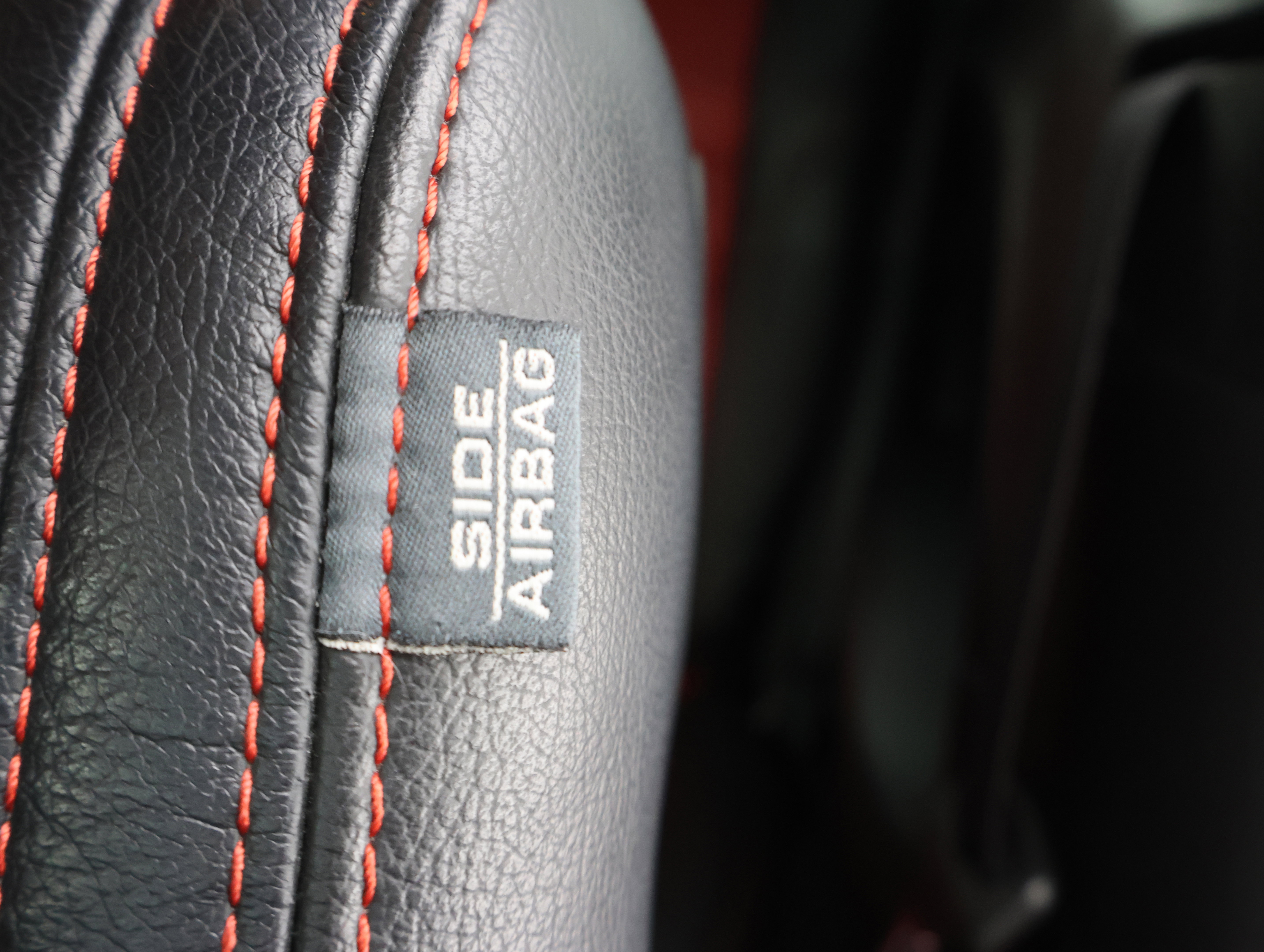 Used 2015 Dodge Challenger R/T w/ Quick Order Package 22B R/T image 36