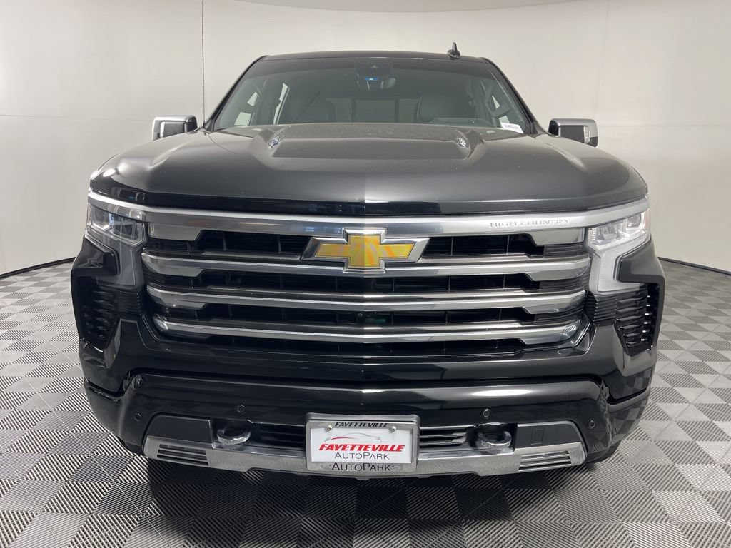 Certified 2023 Chevrolet Silverado 1500 High Country w/ Technology Package AWD/4WD image 17