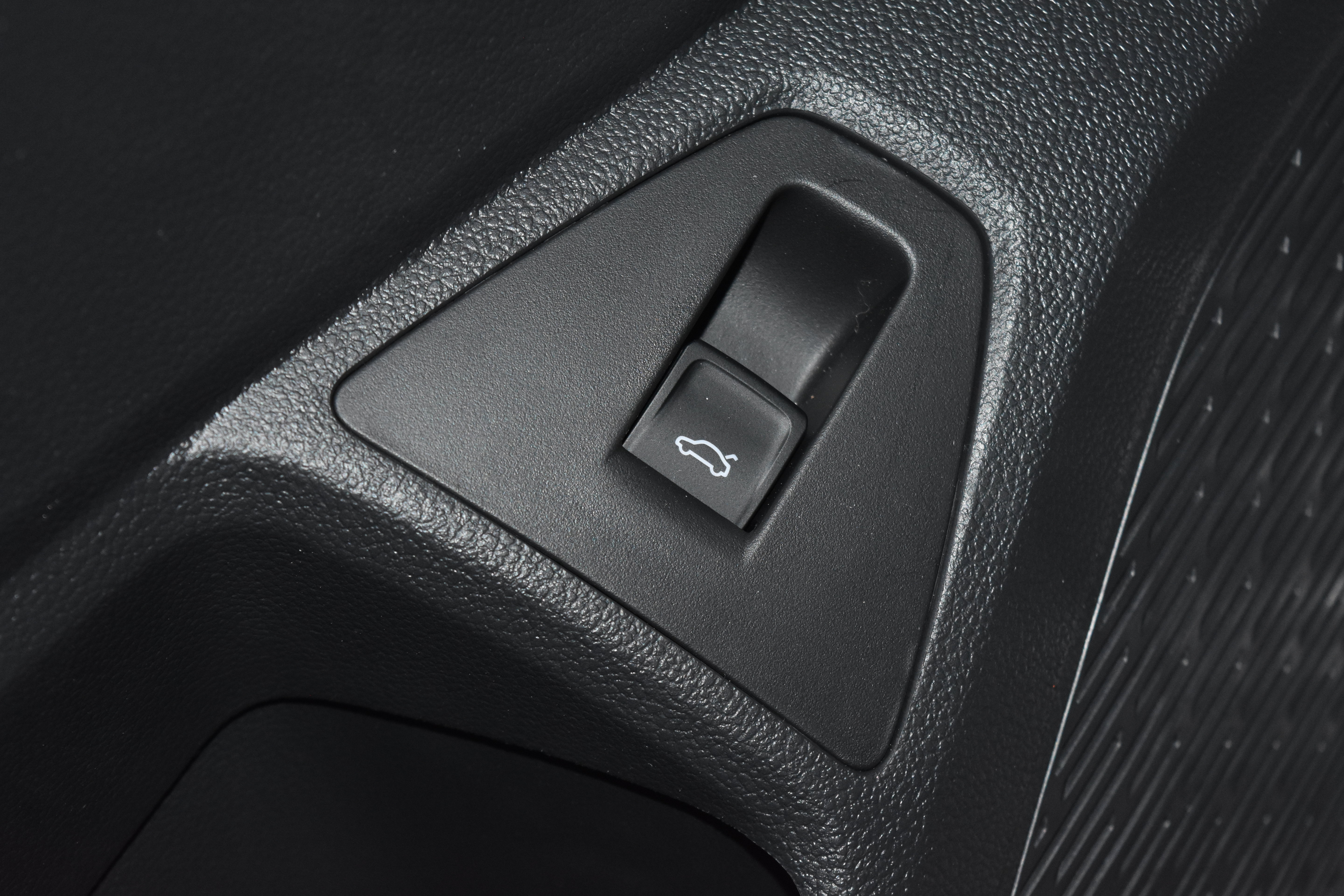 New 2026 Volkswagen Jetta Sport FWD image 5