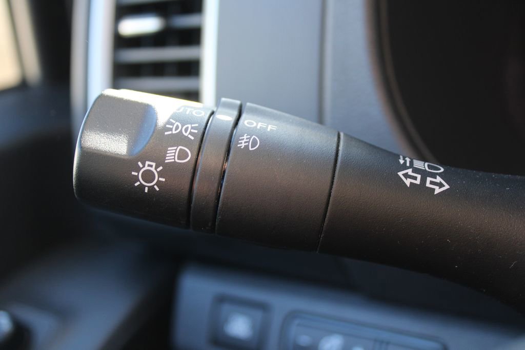 Used 2023 Nissan Frontier SV w/ SV Convenience Package image 37