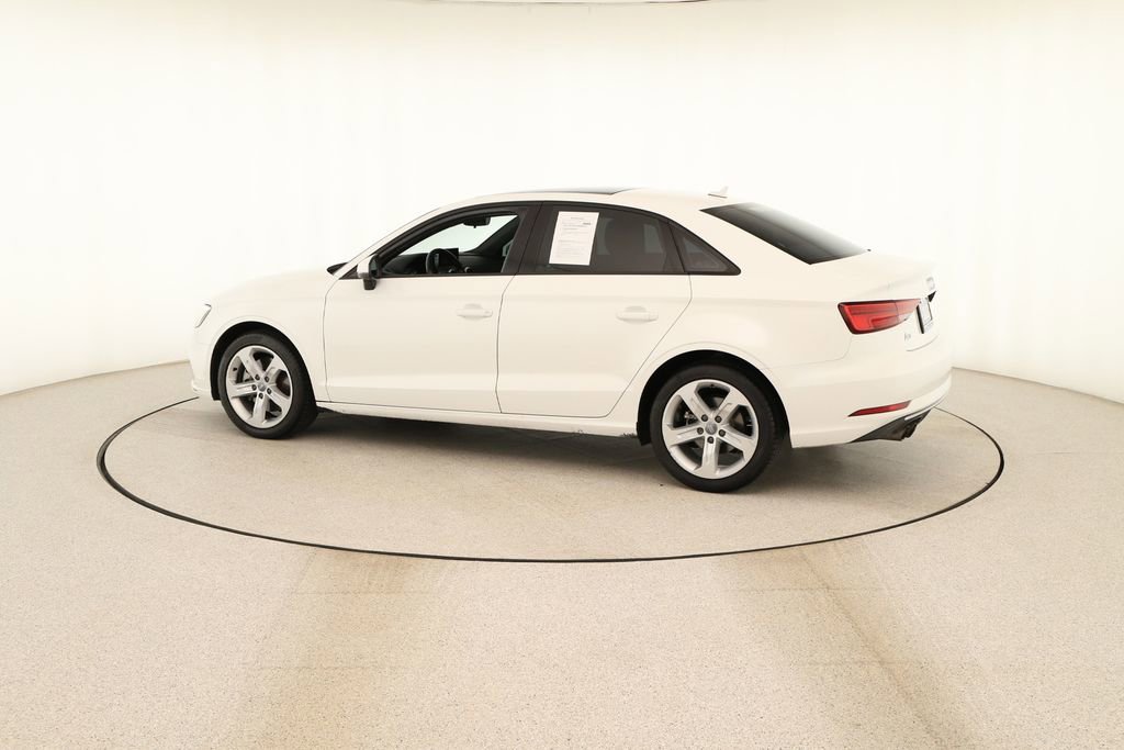 Used 2018 Audi A3 2.0T Premium FWD image 3