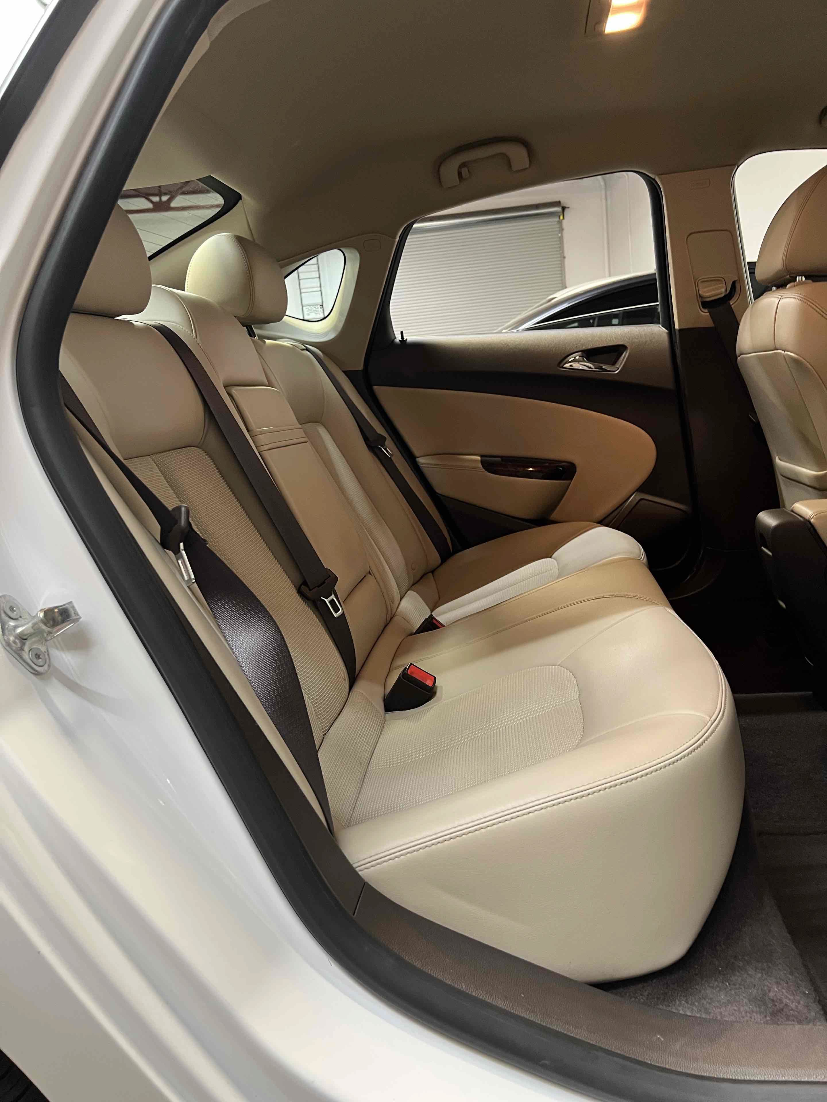 Used 2015 Buick Verano FWD image 32