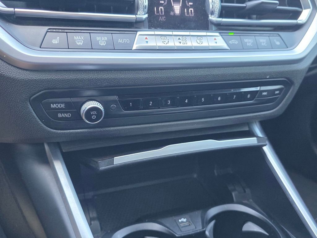 Used 2020 BMW 330i Sedan w/ Driving Assistance Package RWD image 27