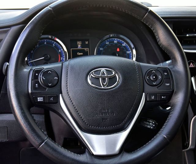 Used 2017 Toyota Corolla L image 16