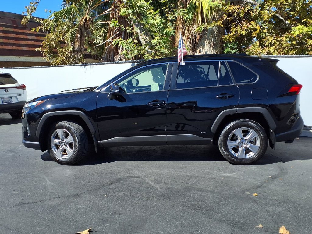 Used 2023 Toyota RAV4 XLE w/ Convenience Package AWD/4WD image 4