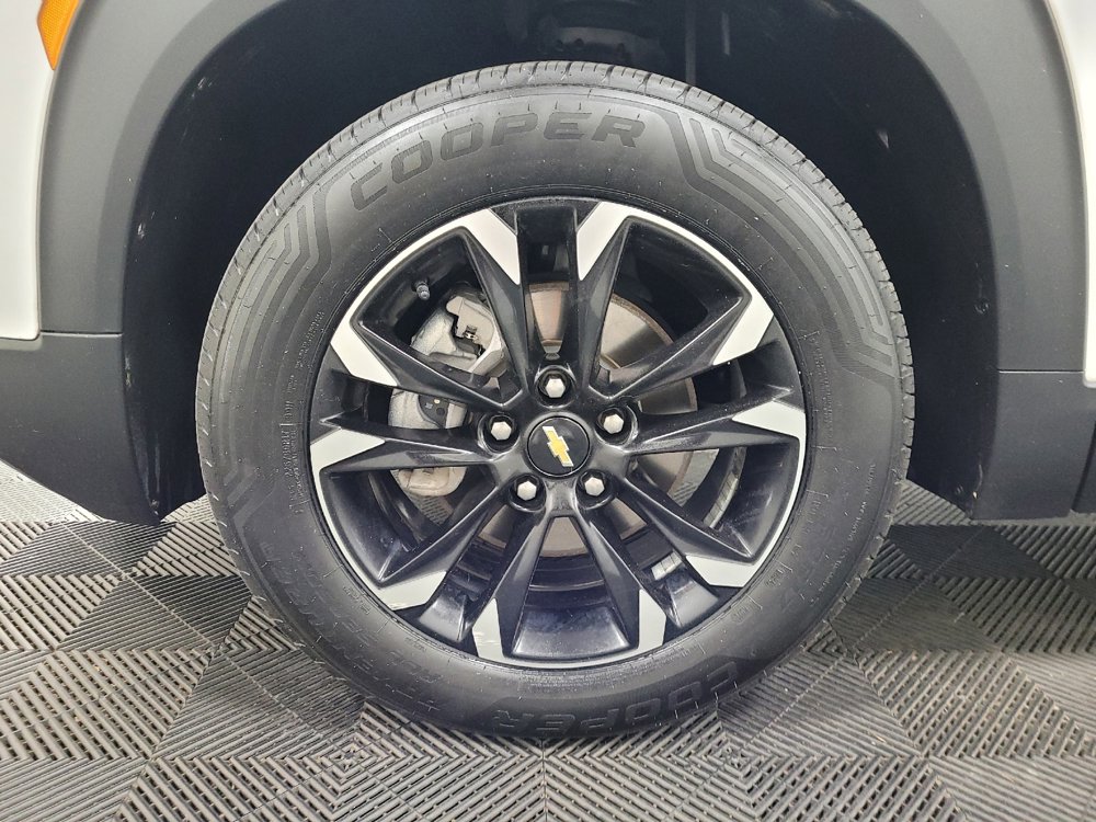 Used 2021 Chevrolet TrailBlazer LT w/ Convenience Package image 31