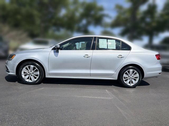 Used 2015 Volkswagen Jetta SE FWD image 4
