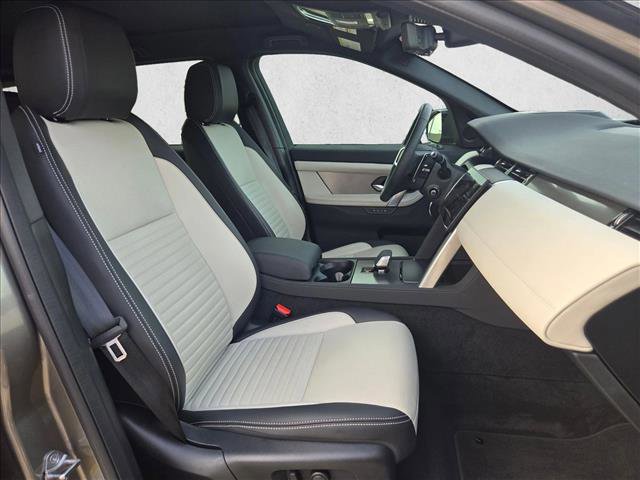 Certified 2025 Land Rover Discovery Sport Dynamic SE image 21