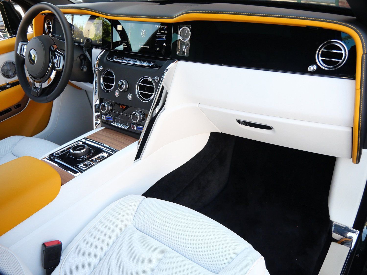 New 2026 Rolls-Royce Cullinan image 18