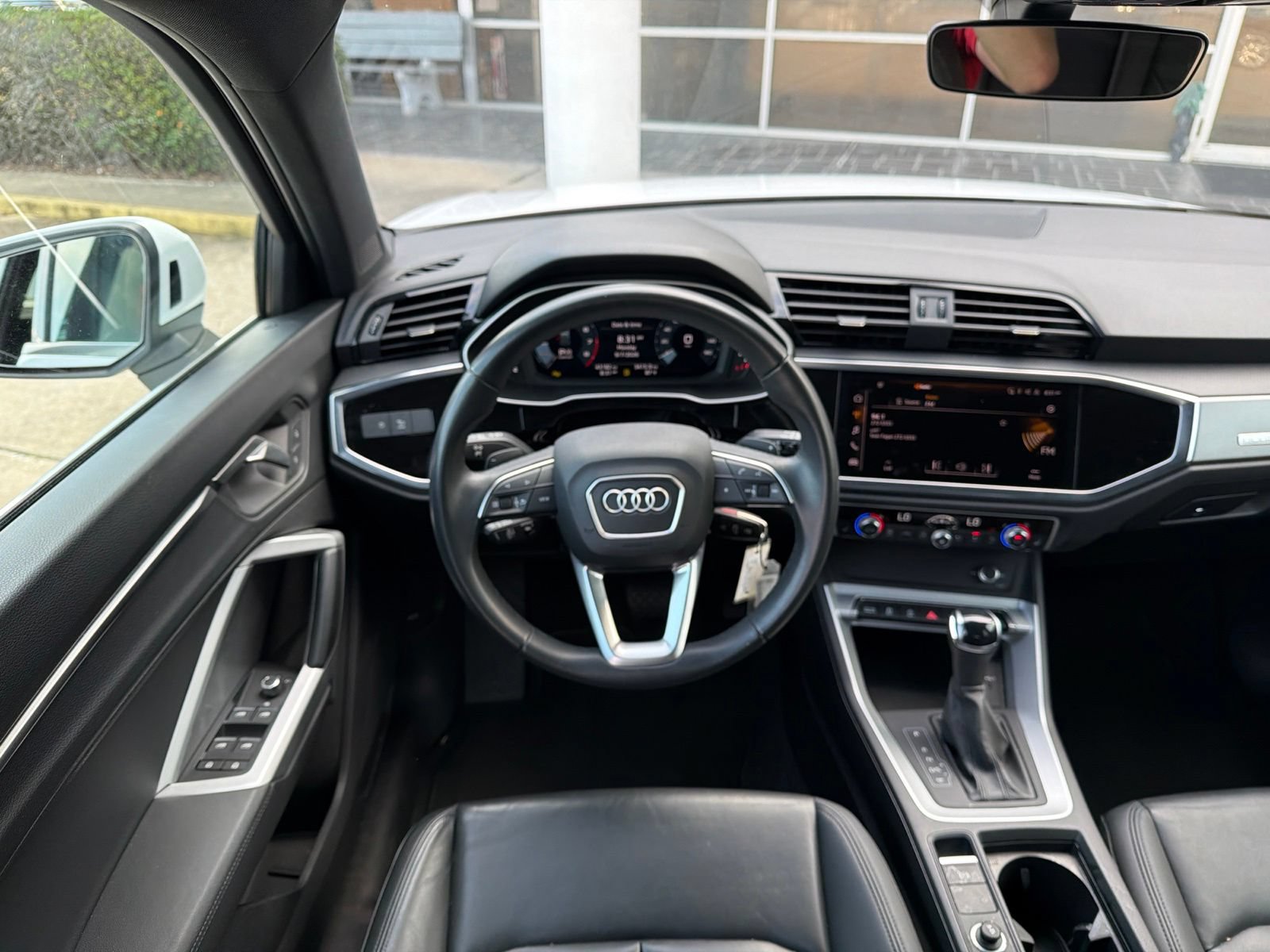 Used 2025 Audi Q3 2.0T Premium AWD/4WD image 11