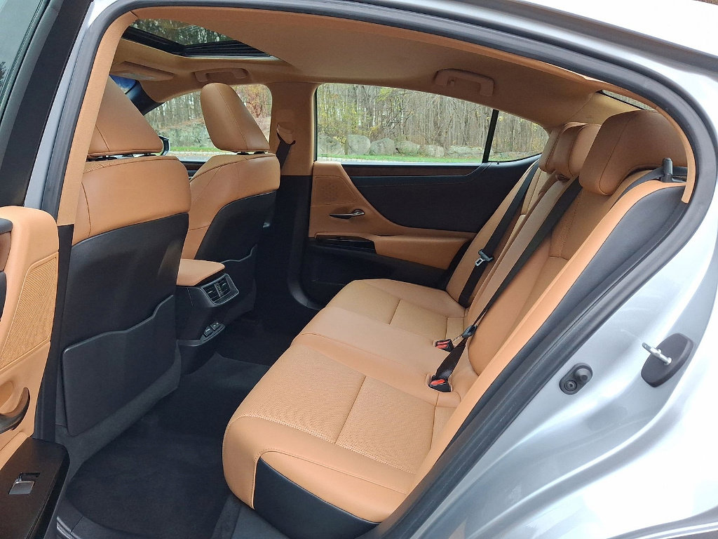 Used 2022 Lexus ES 350 Base w/ Premium Package image 13