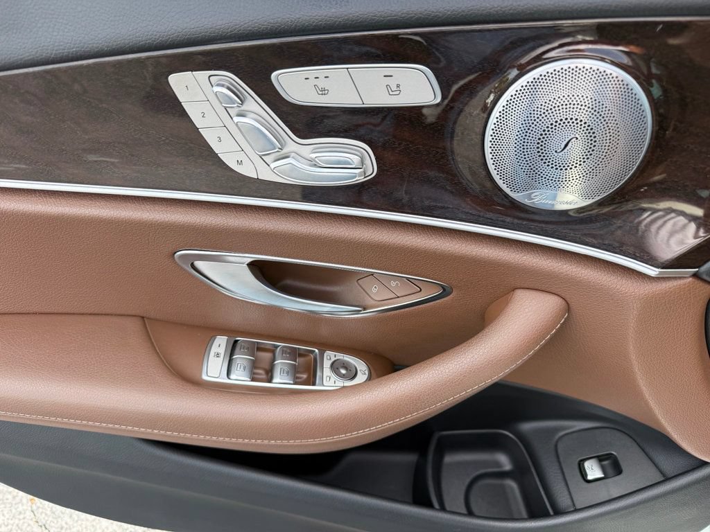 Used 2019 Mercedes-Benz E 300 image 23