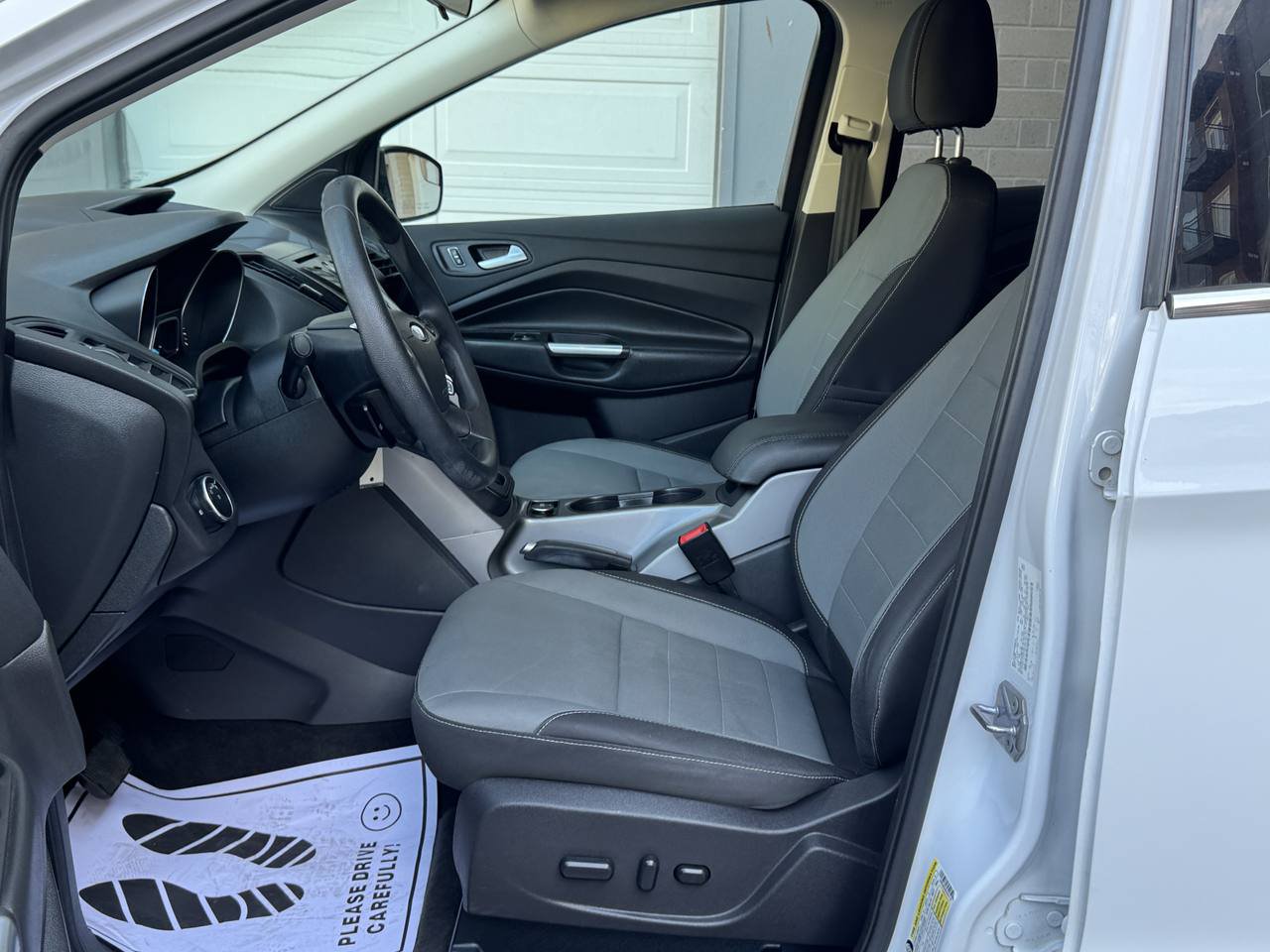Used 2016 Ford Escape SE AWD/4WD image 14