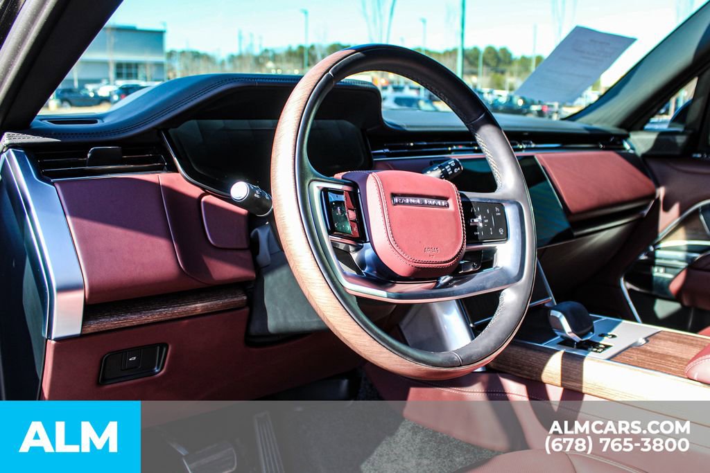 Used 2025 Land Rover Range Rover Autobiography image 29