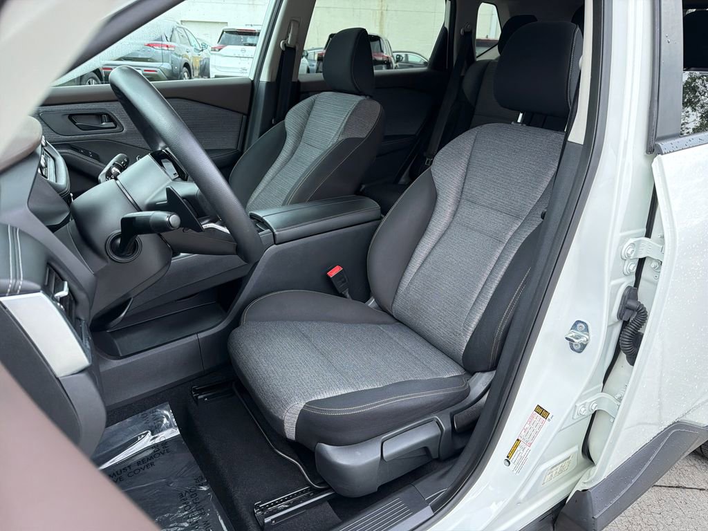 Used 2021 Nissan Rogue S FWD image 27