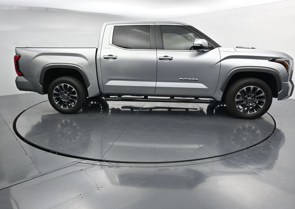 Used 2024 Toyota Tundra Limited AWD/4WD image 9