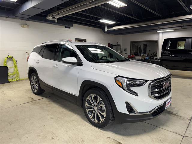 Certified 2019 GMC Terrain SLT w/ Preferred Package AWD/4WD image 3