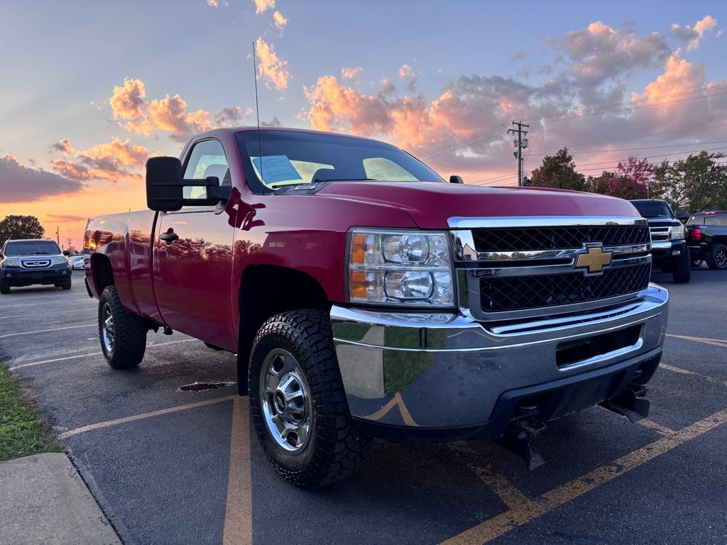 Used 2014 Chevrolet Silverado 2500 W/T w/ Snow Plow Prep Package AWD/4WD image 4