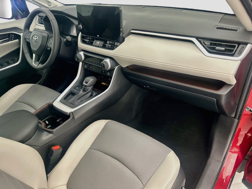 Used 2025 Toyota RAV4 Limited w/ Advanced Technology Package FWD image 16