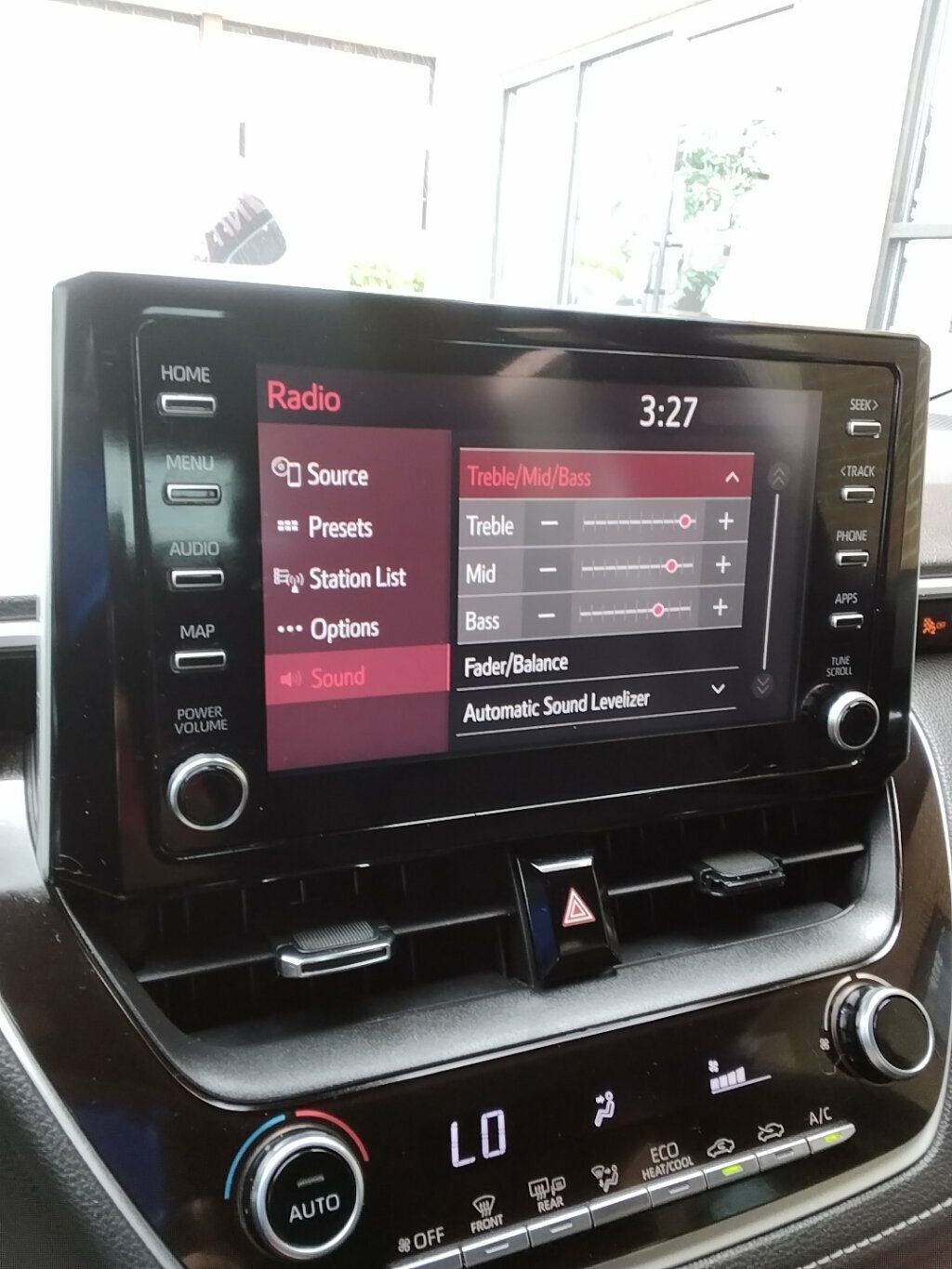 Used 2019 Toyota Corolla SE FWD image 18