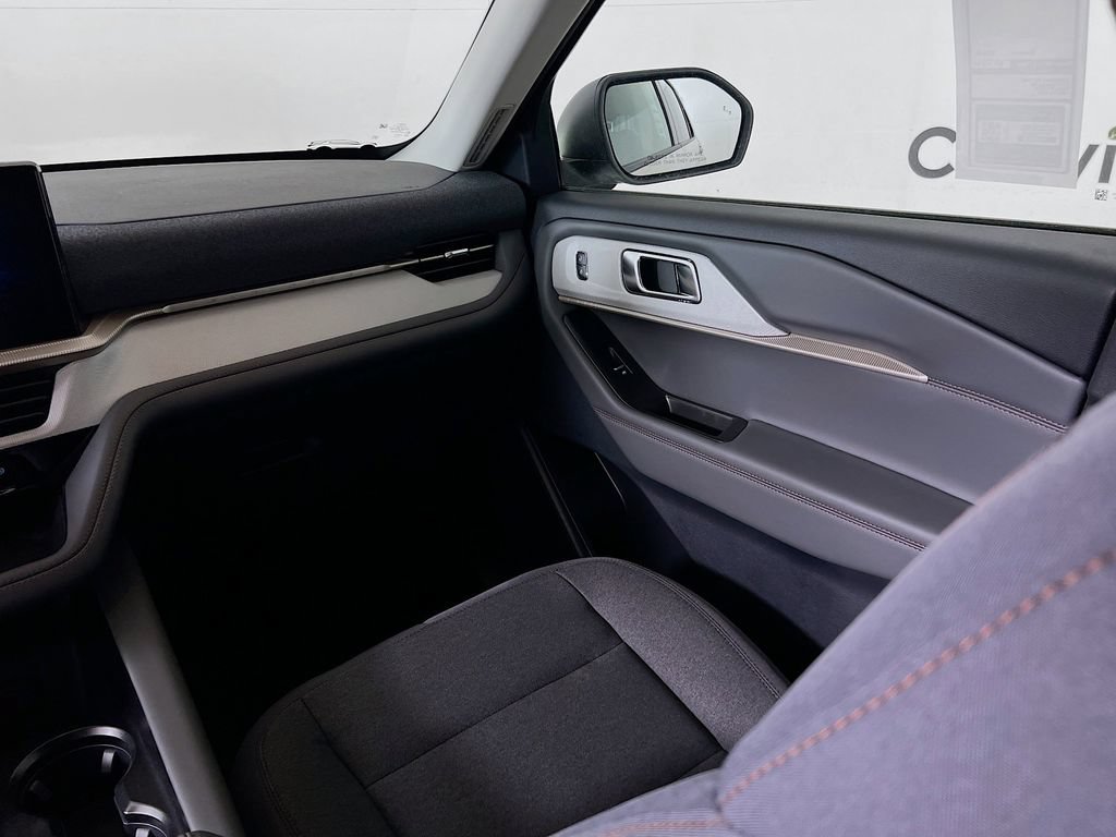 New 2026 Ford Explorer Active AWD/4WD image 28