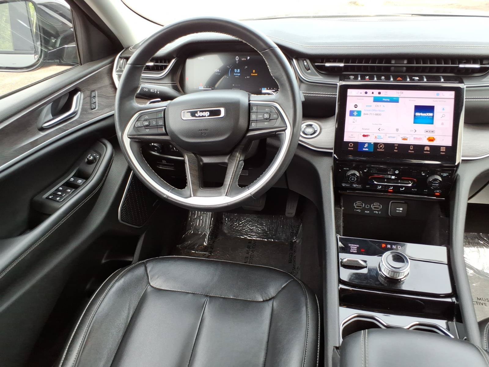 Used 2022 Jeep Grand Cherokee L Limited AWD/4WD image 19