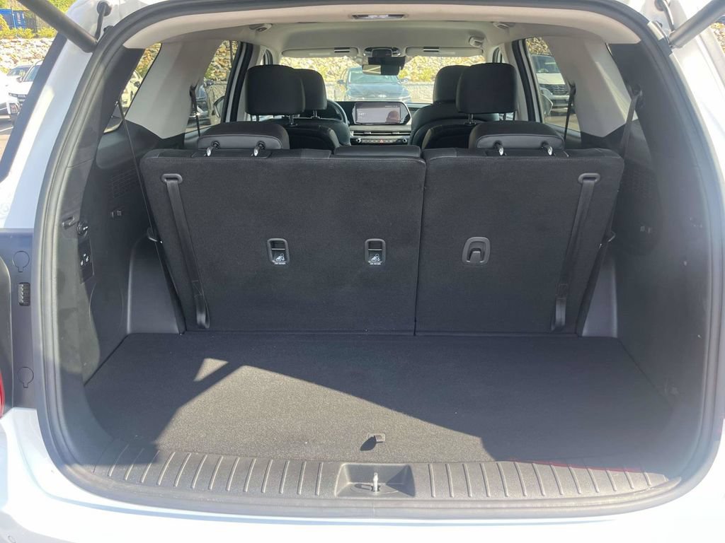Certified 2025 Hyundai Palisade SEL FWD image 9