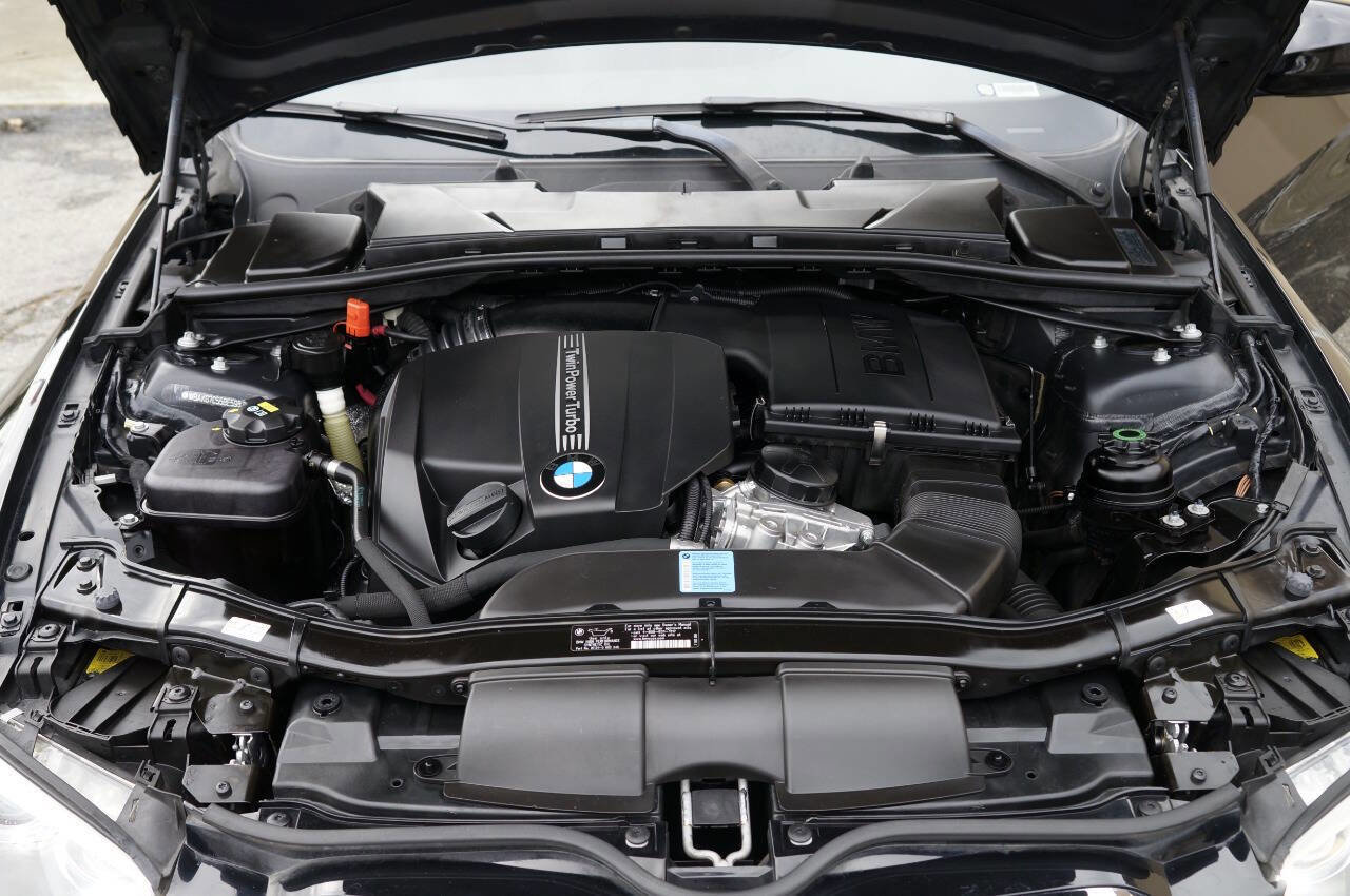 Used 2011 BMW 335i Coupe image 13