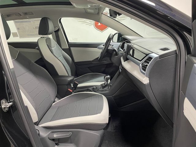 New 2026 Volkswagen Taos SE AWD/4WD image 25