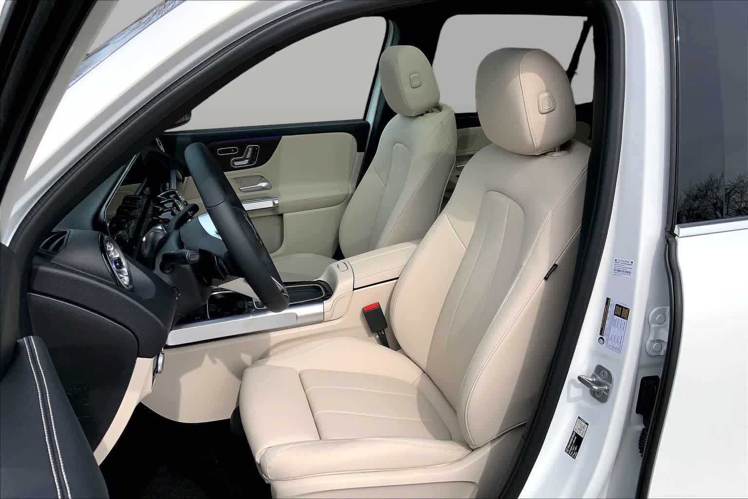 Certified 2026 Mercedes-Benz GLB 250 4MATIC image 12