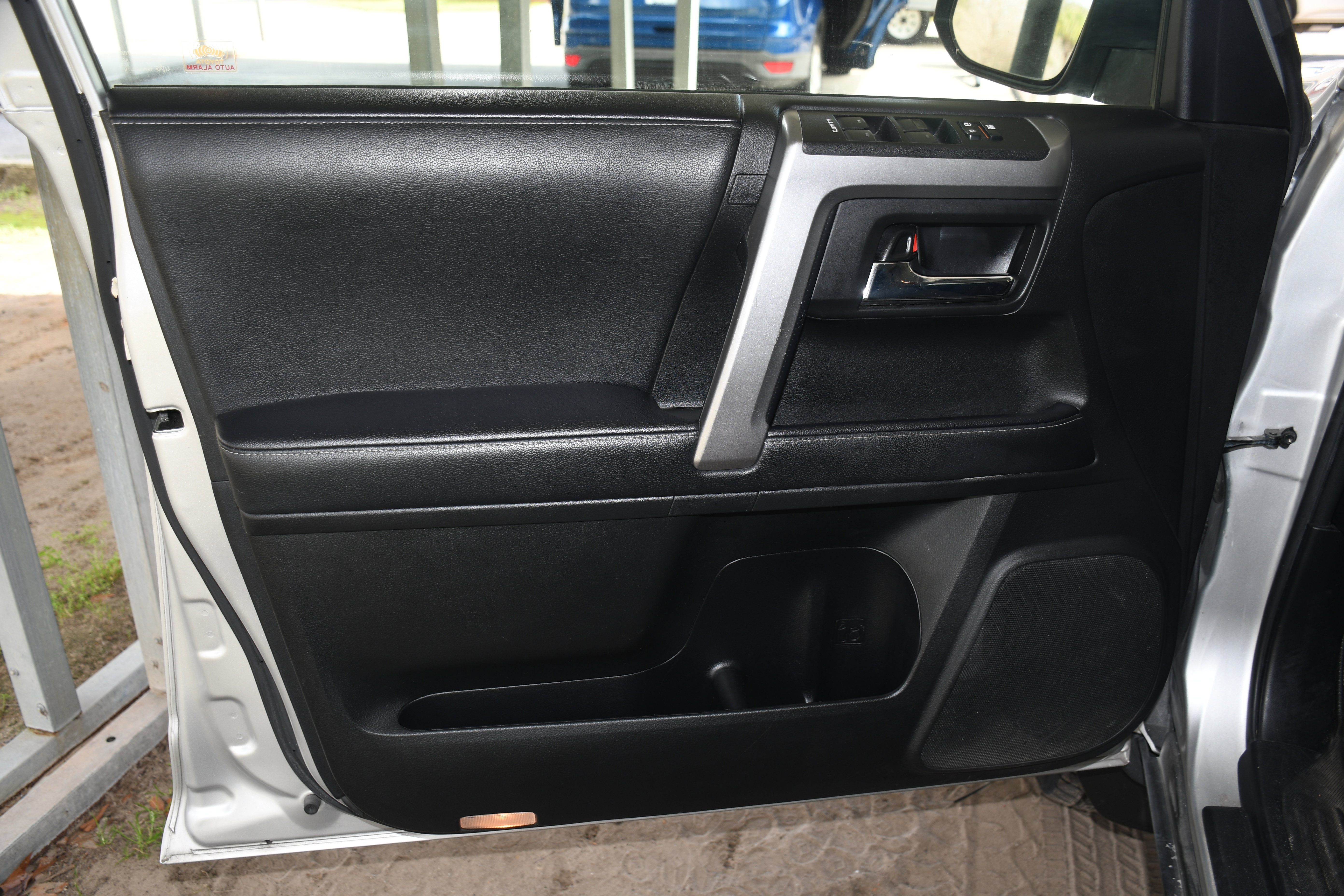 Used 2021 Toyota 4Runner SR5 image 9