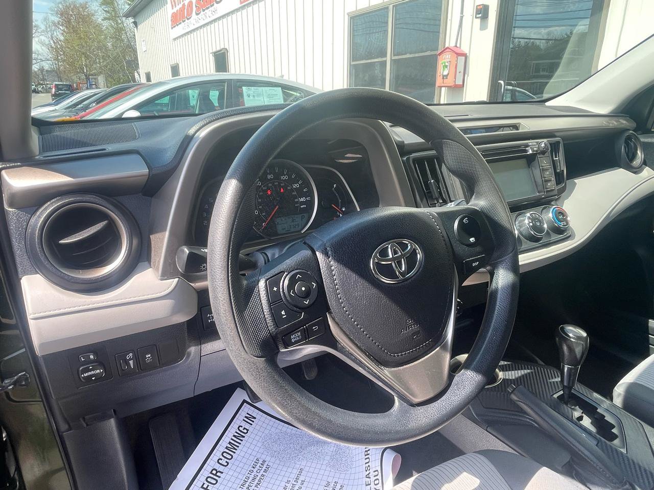 Used 2013 Toyota RAV4 LE AWD/4WD image 12