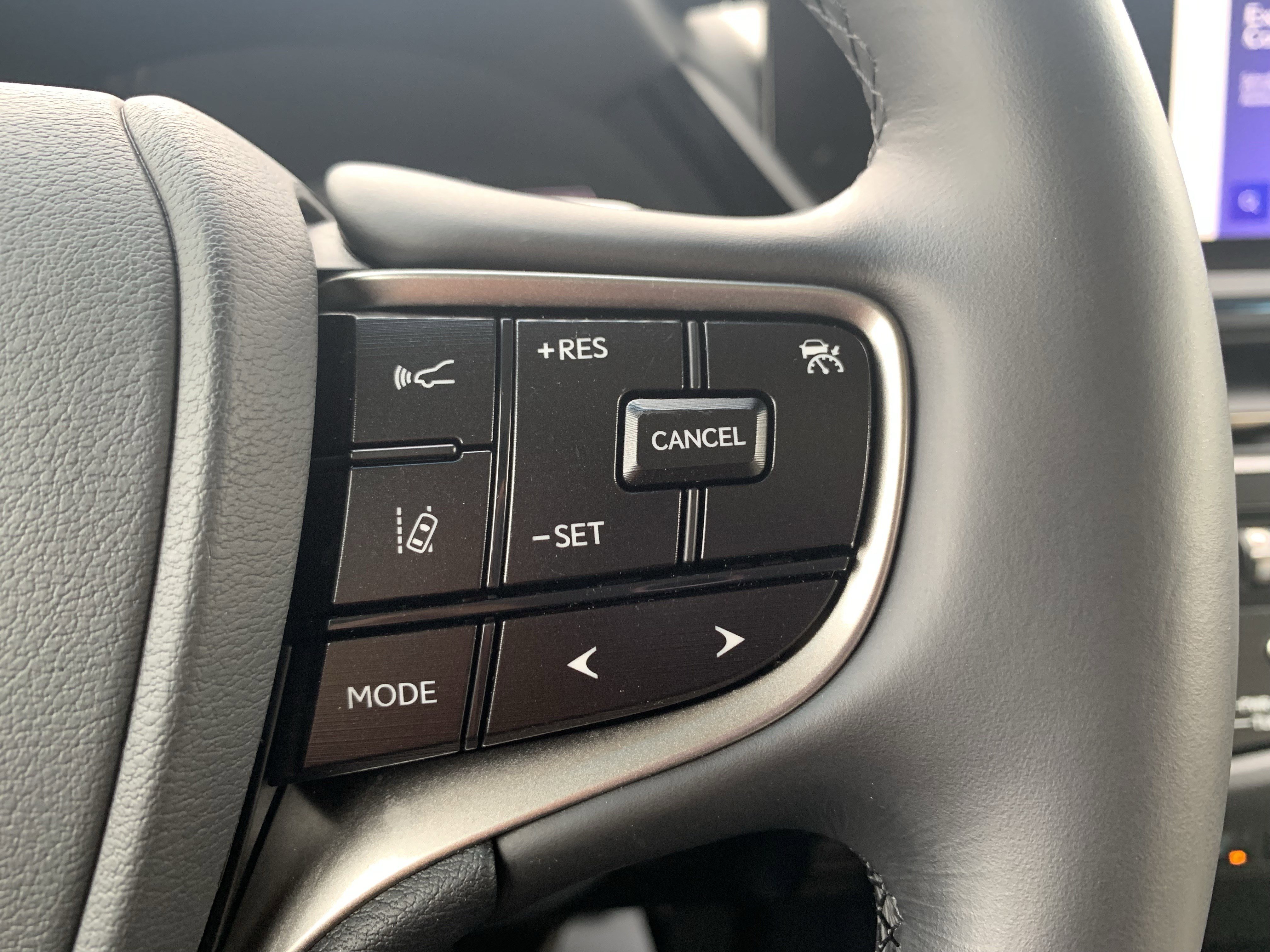 Certified 2025 Lexus ES 350 w/ Premium Package image 20