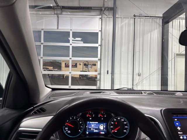 Used 2023 Chevrolet Equinox LT image 9