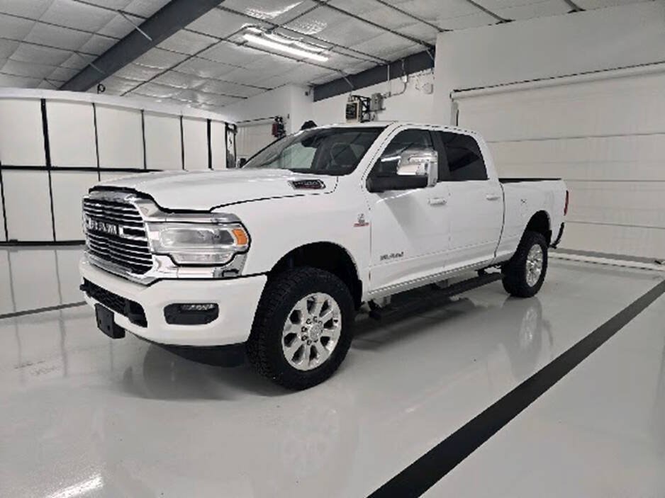 Used 2023 RAM 2500 Laramie AWD/4WD image 5