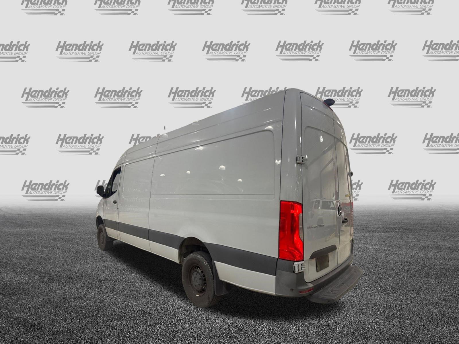 Used 2023 Mercedes-Benz Sprinter 2500 image 40