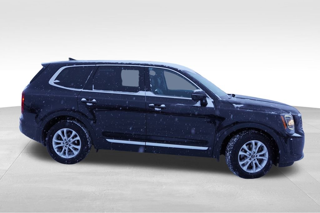 Used 2021 Kia Telluride LX image 3