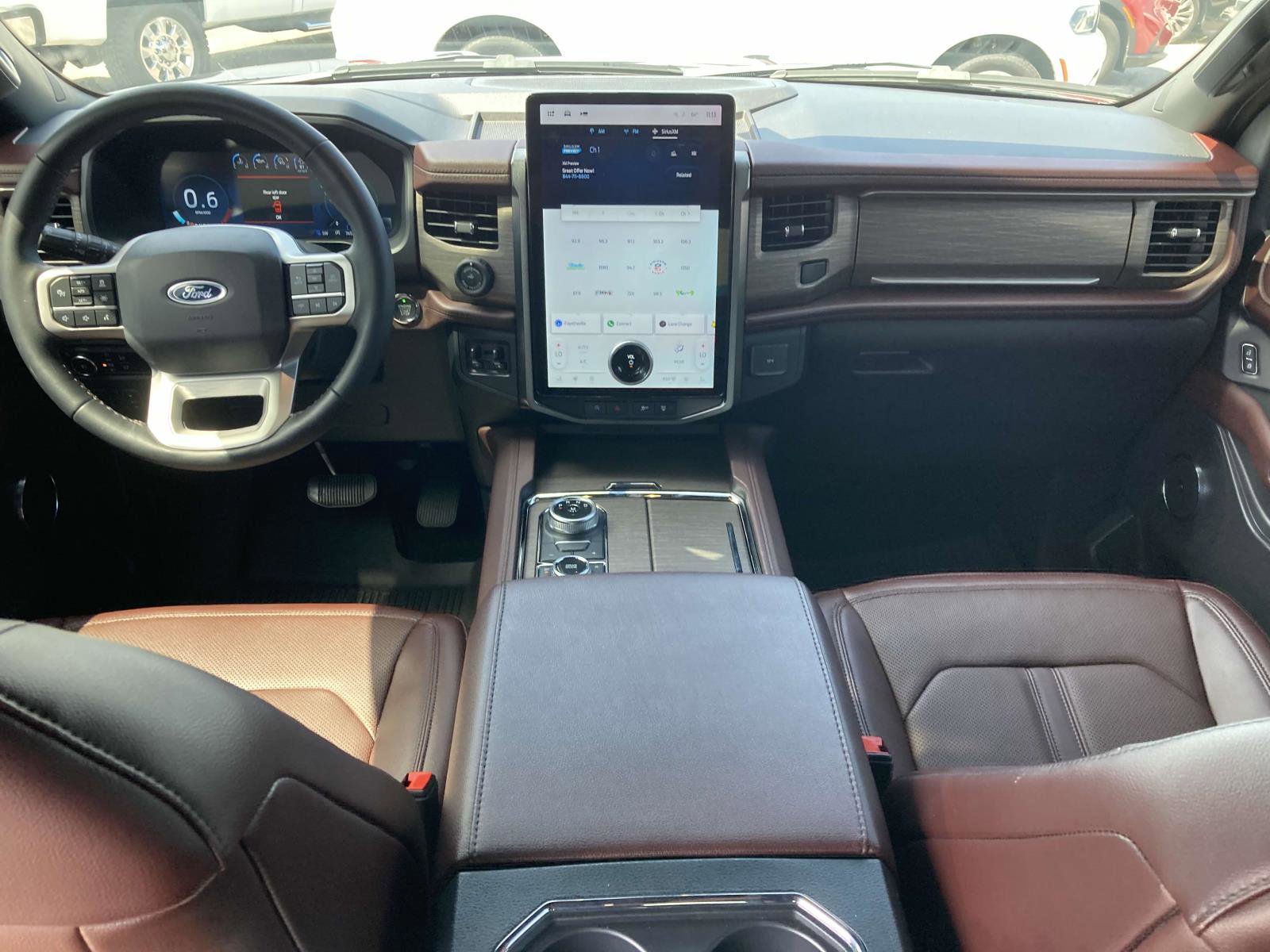 Used 2024 Ford Expedition Max Limited image 11