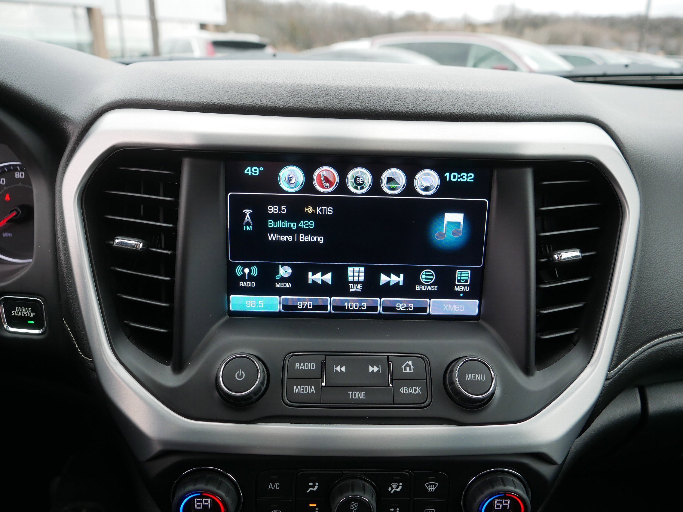 Used 2018 GMC Acadia SLT image 22