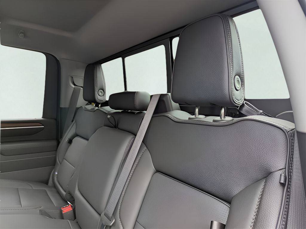 New 2025 GMC Sierra 2500 Denali w/ Denali Reserve Package image 15