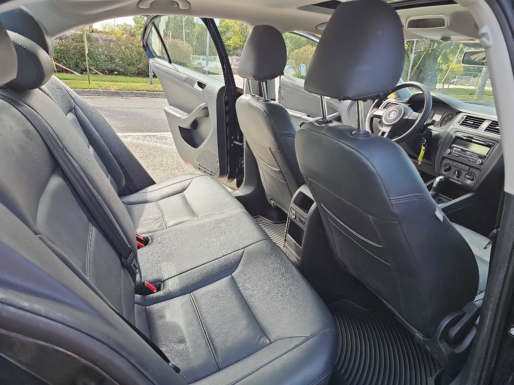 Used 2013 Volkswagen Jetta S image 14
