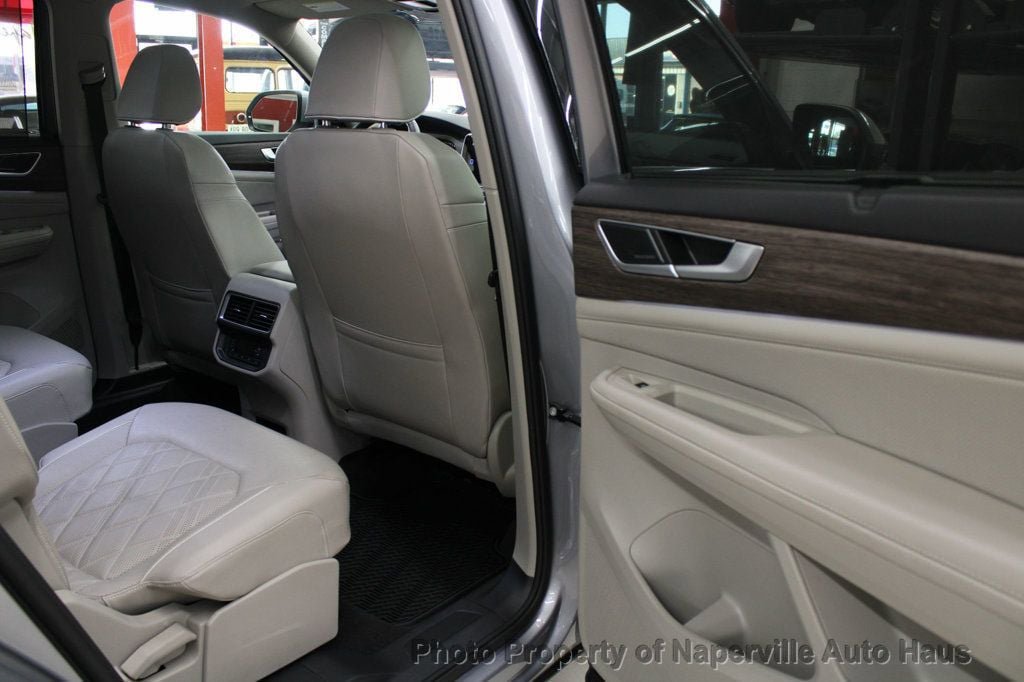 Used 2024 Volkswagen Atlas SEL Premium R-Line AWD/4WD image 43