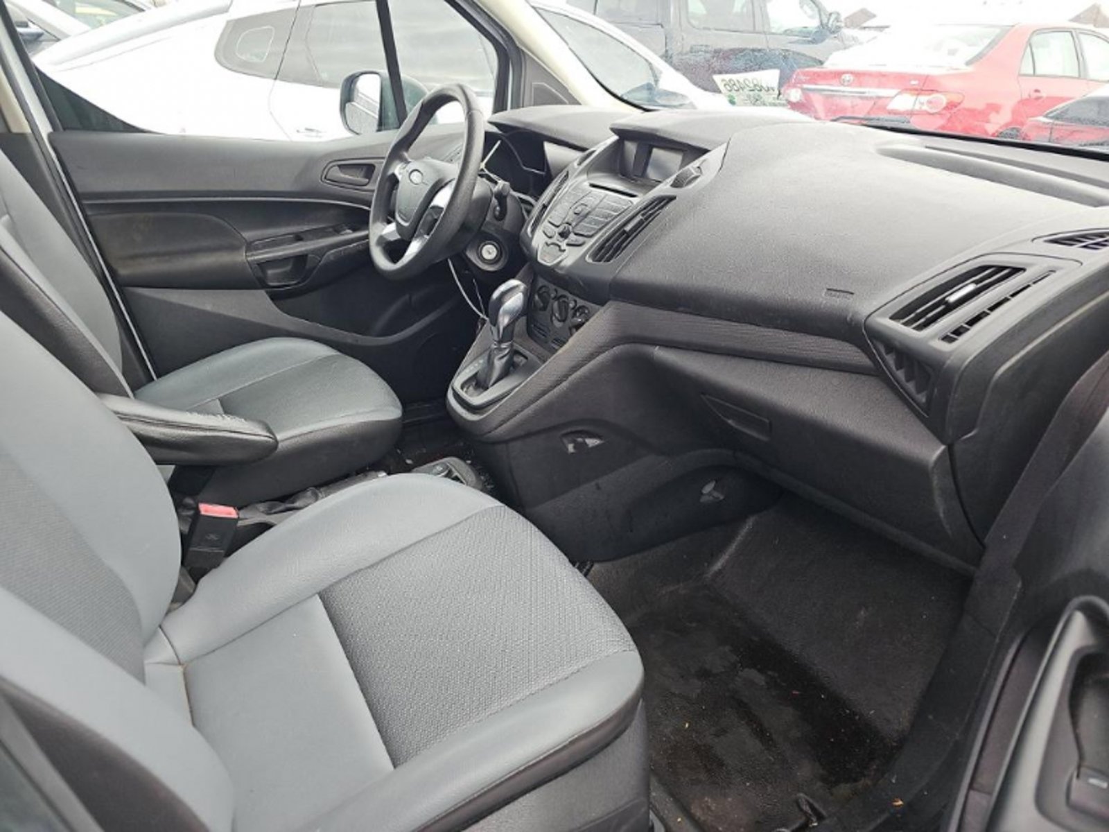 Used 2016 Ford Transit Connect XL FWD image 8
