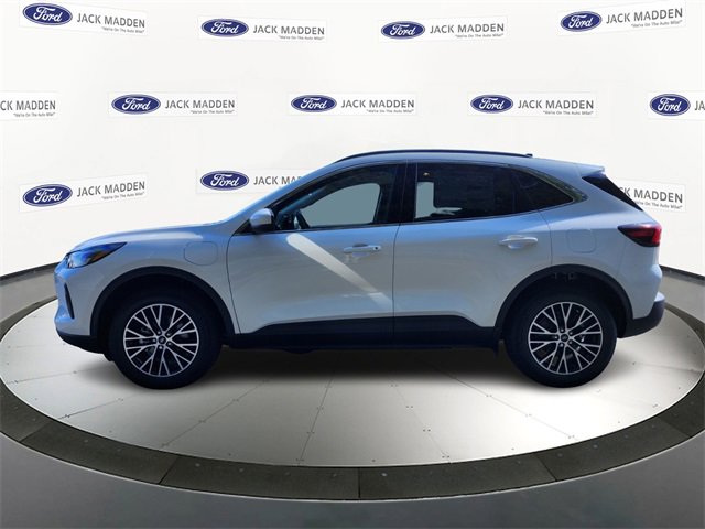 New 2025 Ford Escape SE image 2